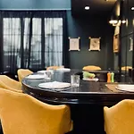 Caffe Delle Rose Les 게스트하우스 4*