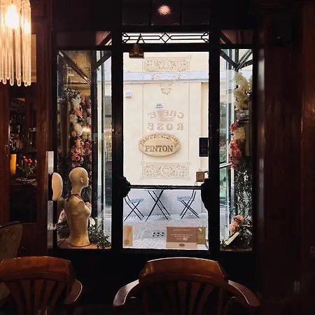 Affittacamere Caffe Delle Rose Les