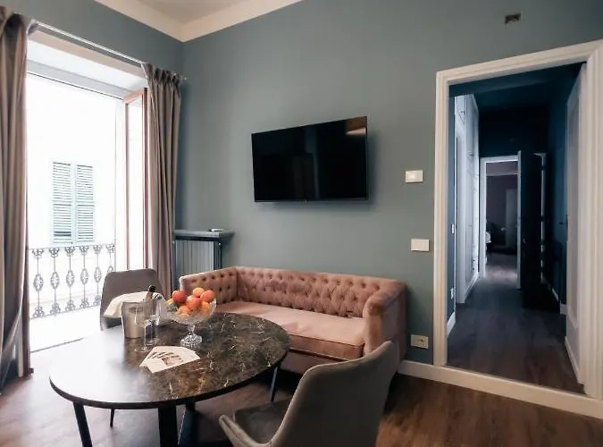 Caffe Delle Rose Les Pensjonat 4*