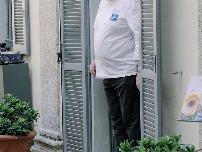 게스트하우스 Caffe Delle Rose Les 4*