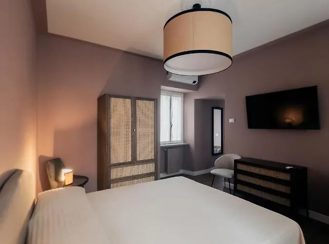 Caffe Delle Rose Les Pensjonat 4*